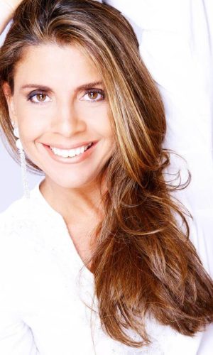 Professora Elisabeth Mello